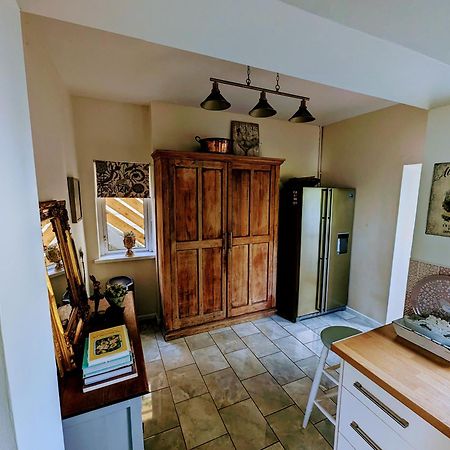 Cartref, 1860S Family Home. ブリジェンド エクステリア 写真
